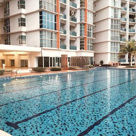 Ara Damansara Oasis Residence, Specious Home 4-8pax, 8min Subang Airport, 10min Sunway Petaling Jaya Bagian luar foto